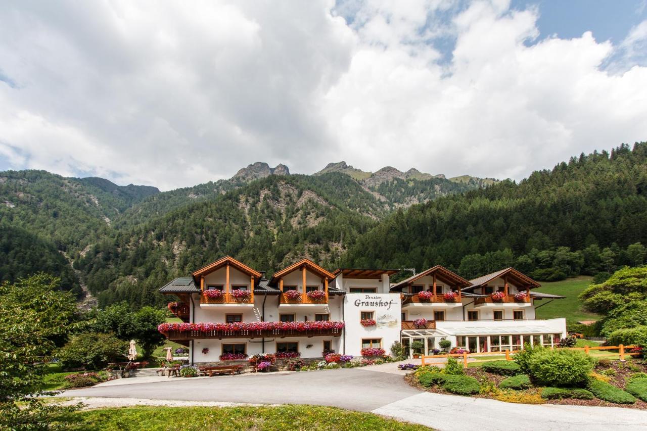 Graushof Hotel วัล ดิ วิซเซ ภายนอก รูปภาพ