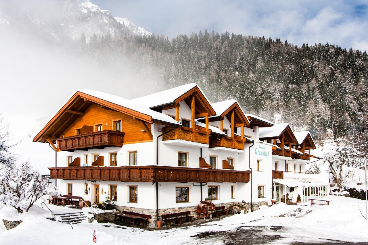 Graushof Hotel วัล ดิ วิซเซ ภายนอก รูปภาพ